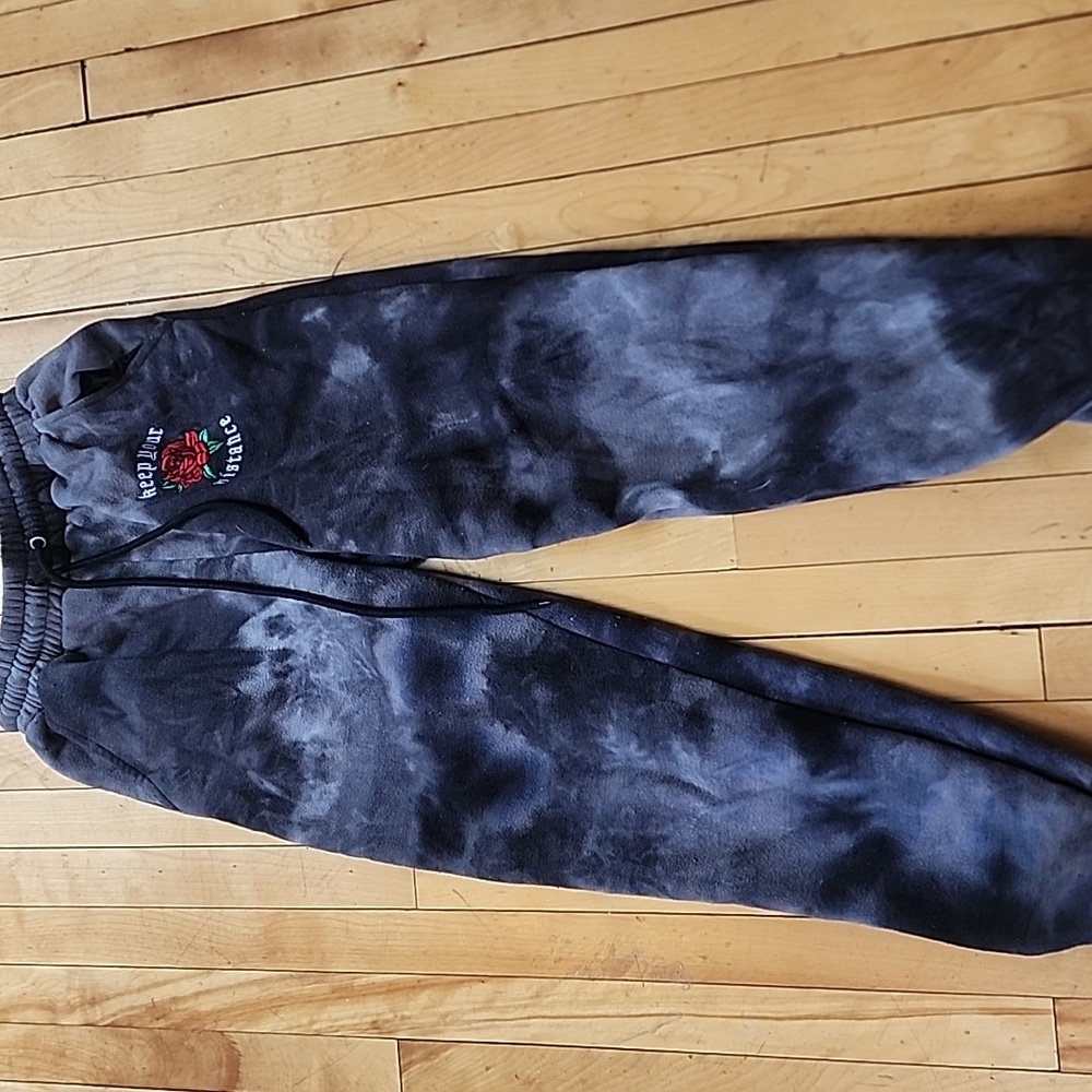 Rue 21 Juniors size small  graphic sweatpants